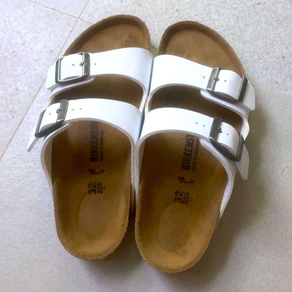 Birkenstock white sandals size 32 EUR